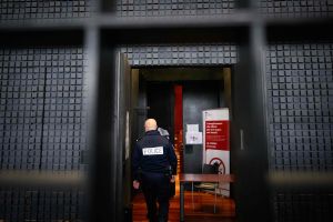 "Maskenmann"-Prozess in Frankreich