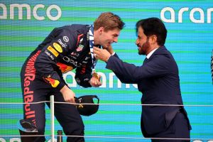 Max Verstappen und Fia-Chef Mohammed Ben Sulayem