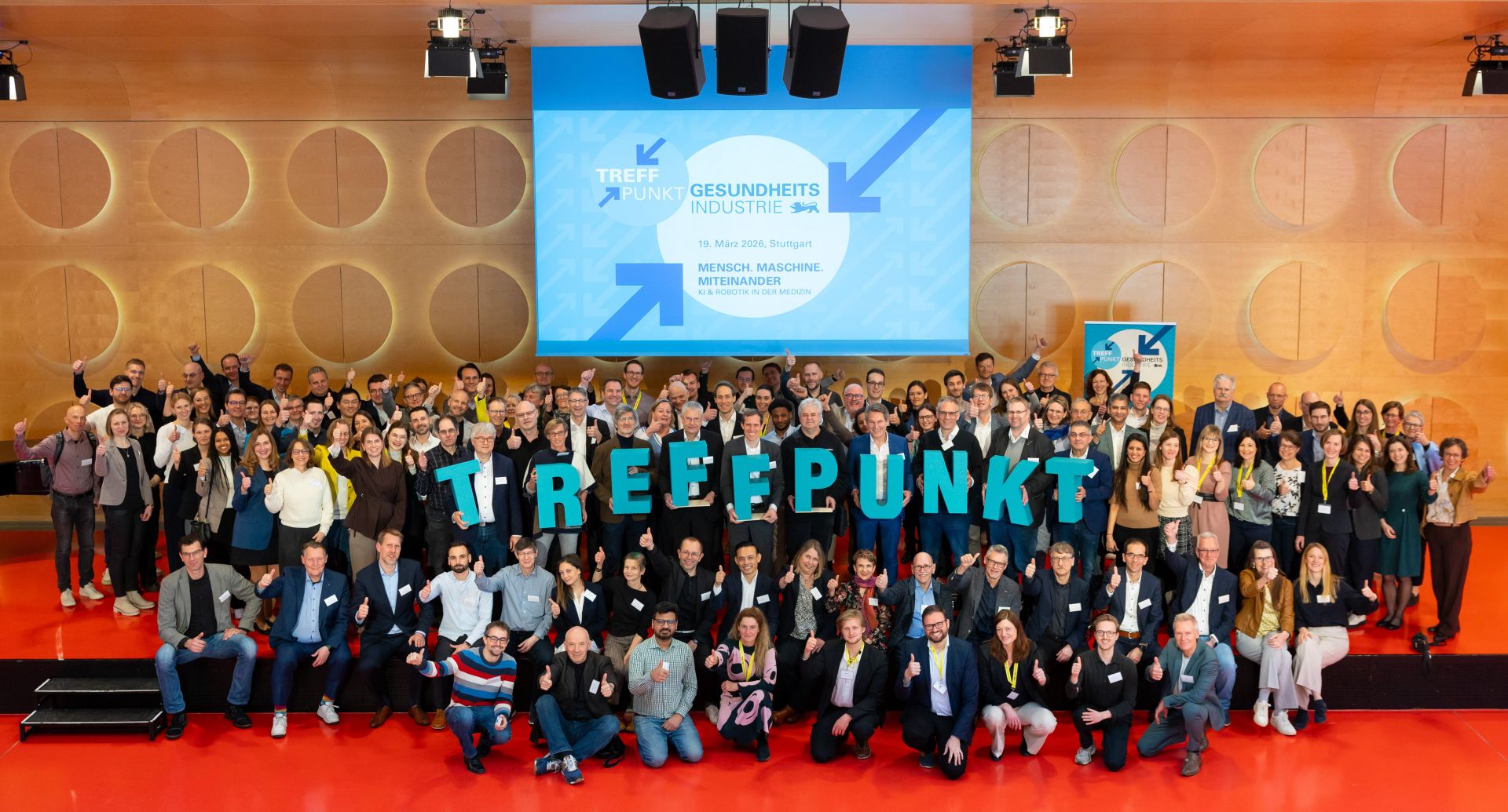 Mensch und Maschine im Fokus: KI und Robotik in der Medizin