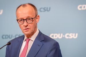 Merz gewinnt leicht an Zustimmung – die politische Stimmung bleibt frostig