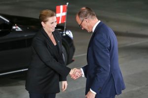 Mette Frederiksen und Friedrich Merz (Archiv)