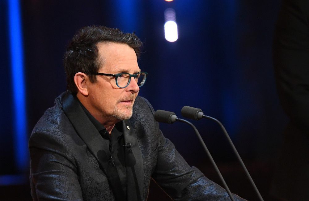 Michael J. Fox geht es 'großartig', nachdem versehentlich ein Nachruf veröffentlicht wurde.