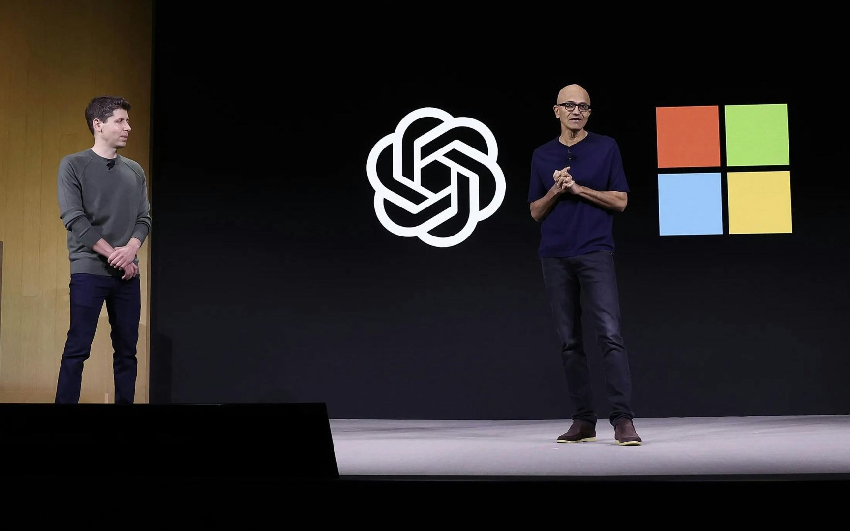 Microsoft droht mit Abbruch der OpenAI-Verhandlungen – Zugriff auf KI-Technologie dennoch bis 2030 gesichert