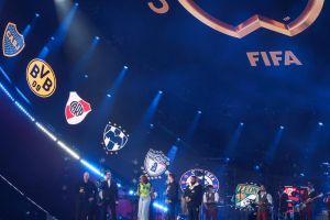 Milliarden mit Ballbesitz – Diese Klubs dominieren das globale Fußballgeschäft