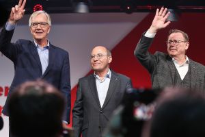 Mission Silberlocke: Dietmar Bartsch, Gregor Gysi, Bodo Ramelow (Archiv)
