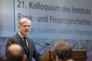 N26 zahlt Spitzengehälter: So üppig ist das Vergütungspaket von Aufsichtsratschef Dombret