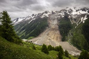 Nach Gletscherabbruch im Wallis