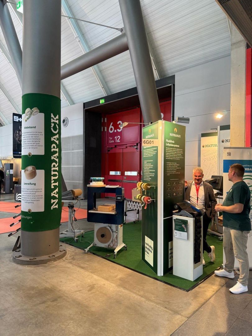 Naturapack zeigt papierbasierte Luftpolstersysteme, bedruckbare  Papierklebebänder und TruePaper®-Bandolierung für effiziente Logistikprozesse