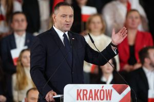 Nawrocki gewinnt die Präsidentschaft – Risiko für die Wirtschaft?