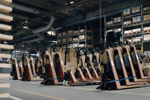 Netto-Null-Ziel: Toyota Material Handling Europe bringt CO₂-reduzierten Stahl in Serie