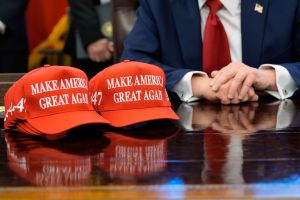 Neuer Fanartikel: Sohn Eric wirbt für «Trump 2028»-Kappe