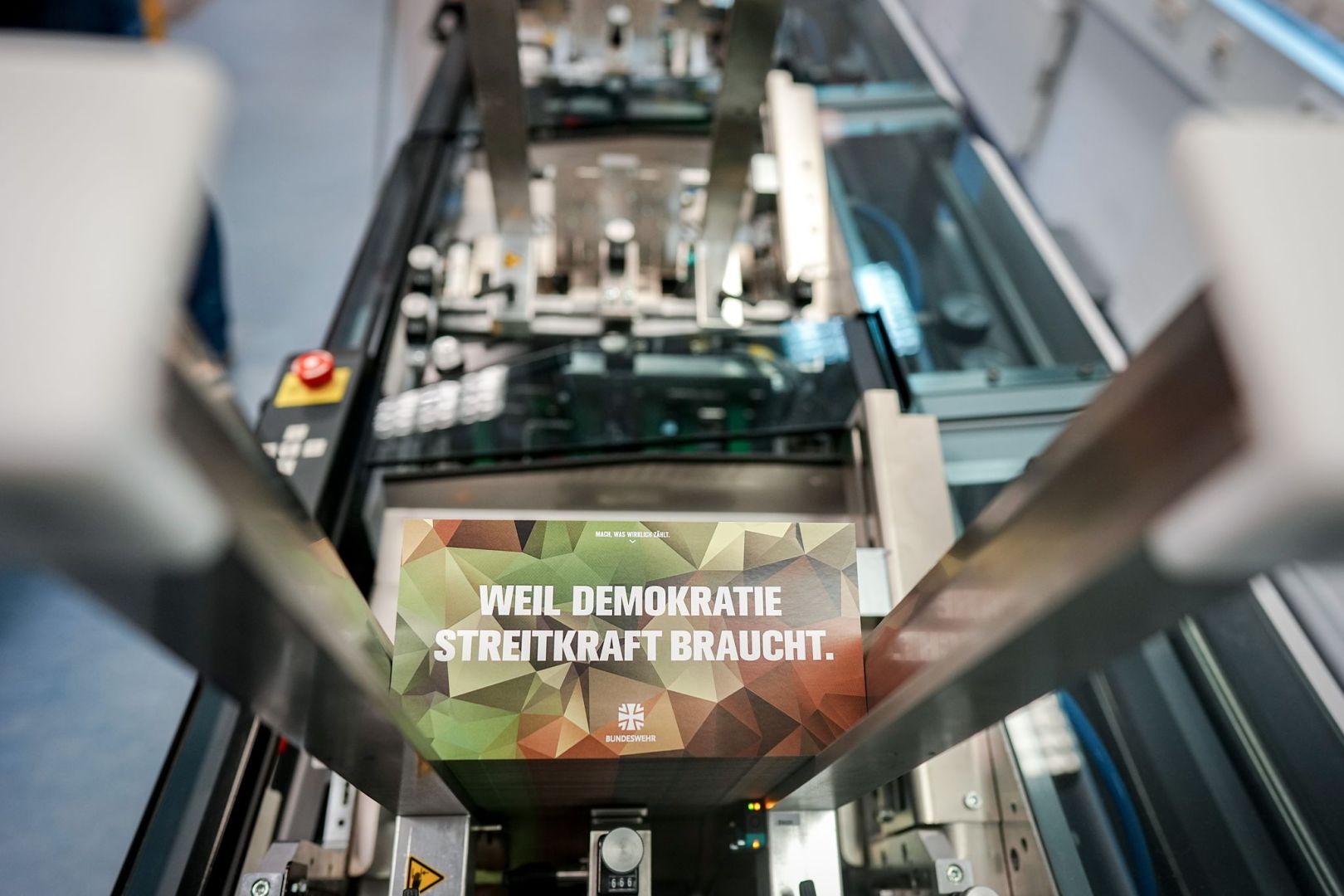 Neuer Wehrdienst - Erste Fragebögen werden verschickt