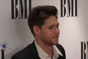 Niall Horan hat das Veröffentlichungsdatum für sein Album 'Dinner Party' bestätigt.