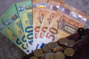 Nur Bares ist Wahres? – Warum Deutschland wieder mehr Bargeld hortet