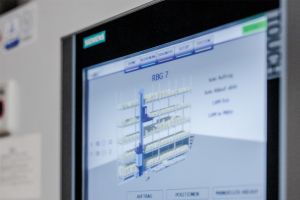 Optimale Leistungen rund um Regalbediengeräte und Fördertechnik