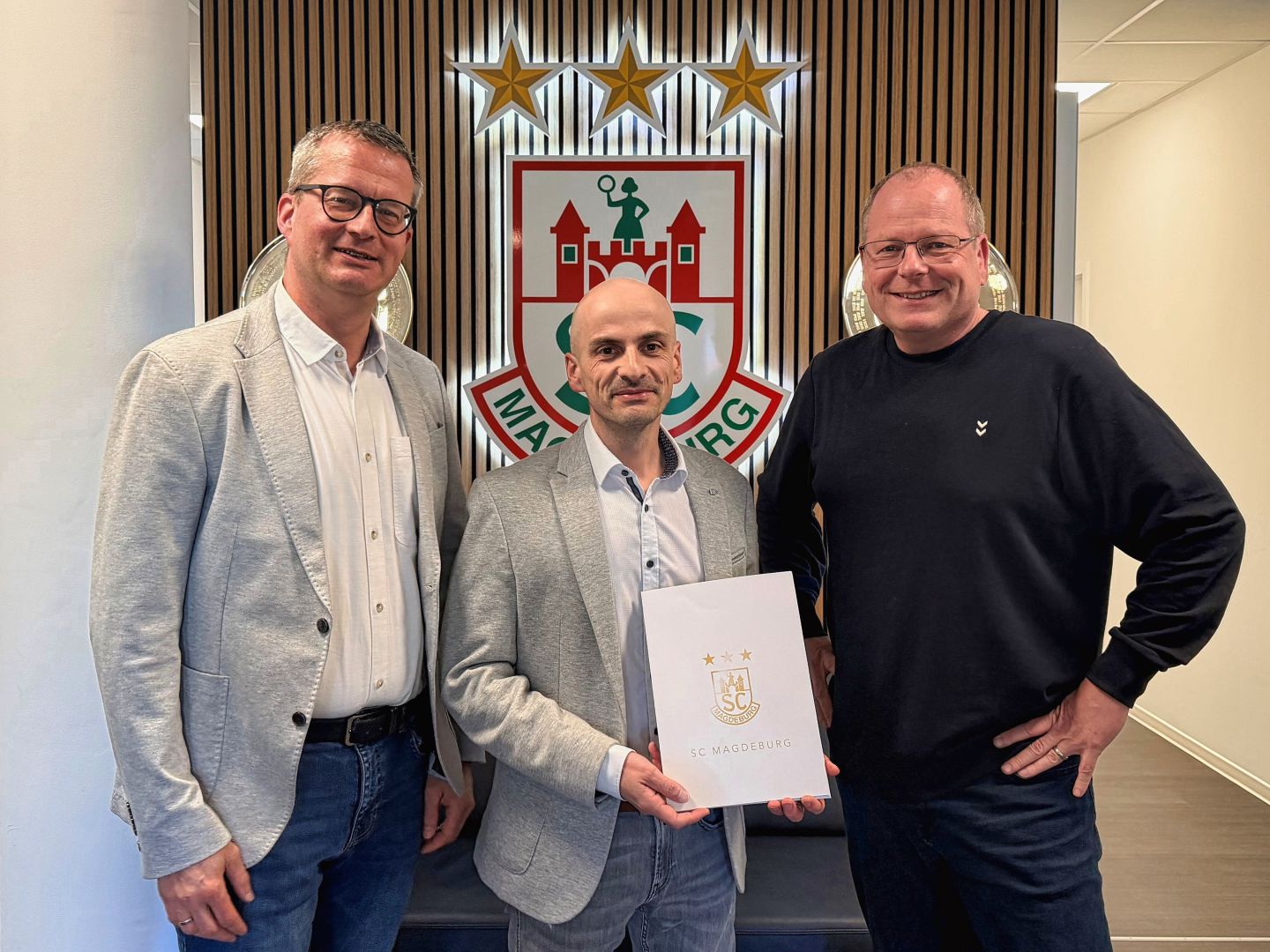 OST BAU wird Bronzepartner beim SCM und baut Engagement deutlich aus