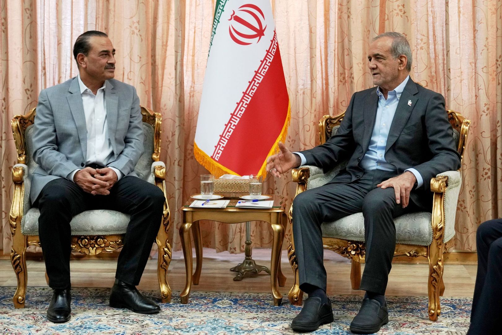 Pakistans Armeechef zu Gesprächen in Teheran