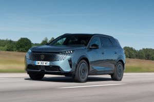 PEUGEOT 5008 jetzt auch als 5-Sitzer bestellbar