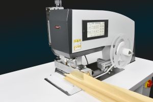 PFAFF 8317: Neue Einkopf-Schweißanlage mit präziser Ultraschall-Technologie