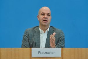 Pflichtjahr für Rentner? Fratzscher legt sich mit den Babyboomern an