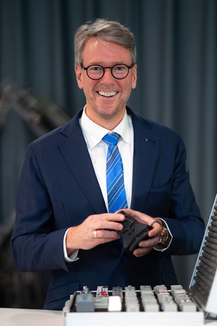 Philip Harting erneut in den engeren Vorstand des ZVEI gewählt