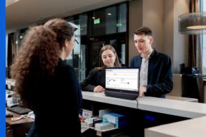 Philips 24B2D5300 – Entwickelt für den Modern Workplace