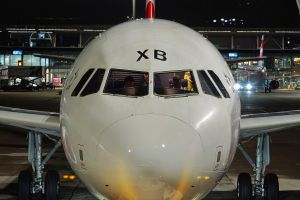 Piloten im Cockpit (Archiv)