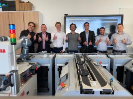 Plug-and-Play für Produktionsanlagen: Studierende entwickeln modulare Fabriksysteme