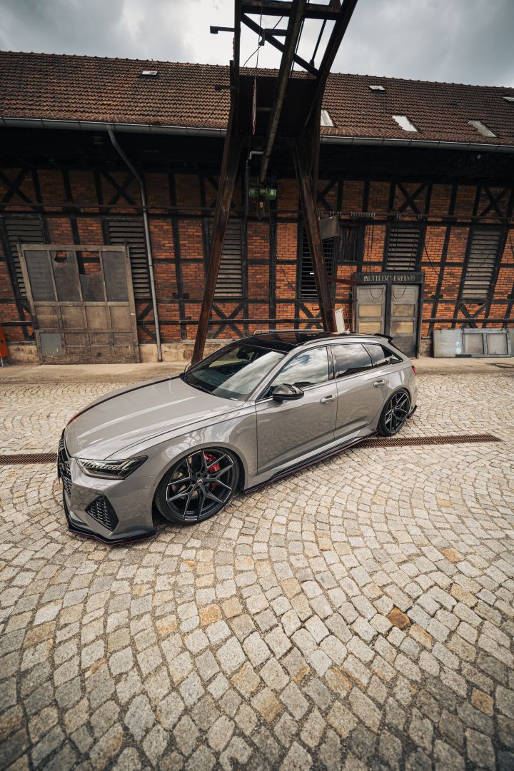 Power-Kombi auf scharfen Rädern: Barracuda Razzer am Audi RS 6 Avant (C8)