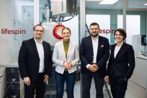 Prävention neu gedacht: Bayerns Gesundheitsministerin Judith Gerlach besucht lifespin