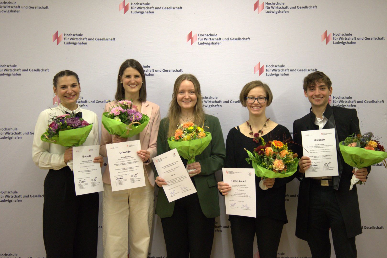 Preisverleihung des Fördervereins und der Gleichstellung an der HWG LU: Sechs Absolvent*innen für herausragende Studienleistungen und Abschlussarbeiten geehrt