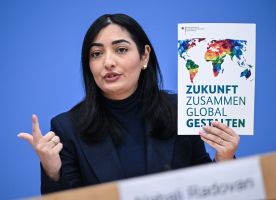 Pressekonferenz Reformplan "Zukunft zusammen global gestalten"