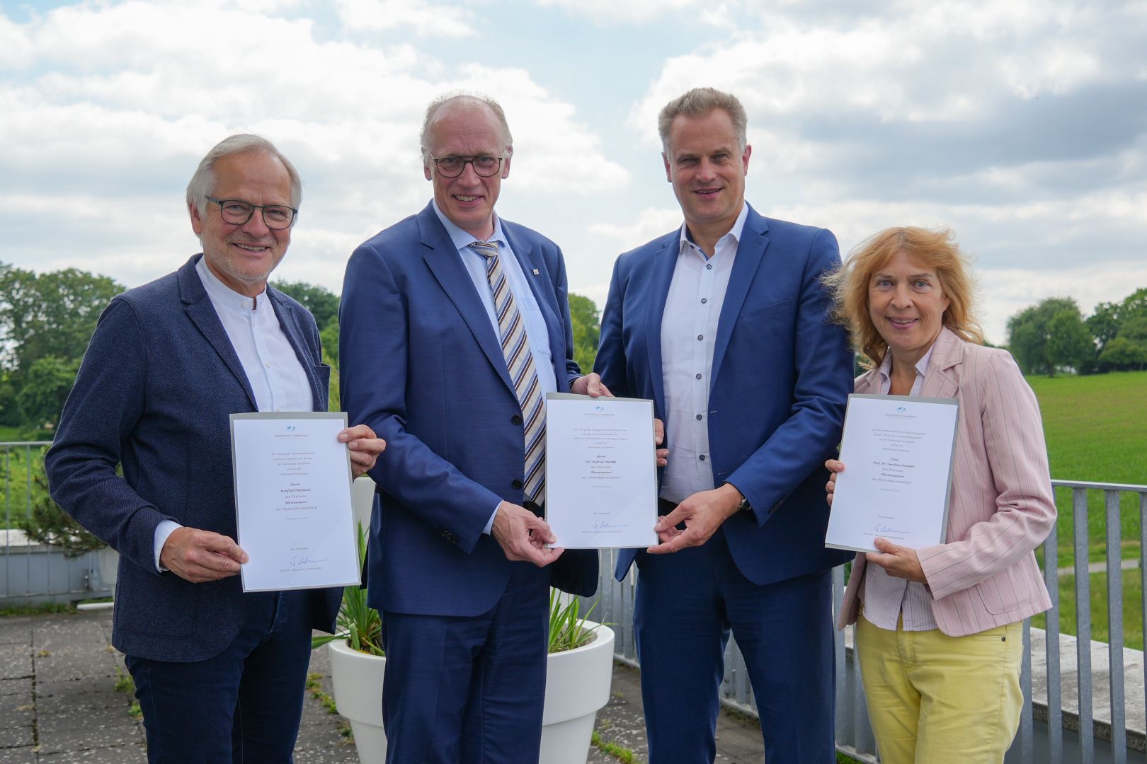 Professorin Dr. Swetlana Franken, Manfred Hülsmann und Dr. Andreas Mainka zu Ehrensenator*innen der Hochschule Osnabrück ernannt