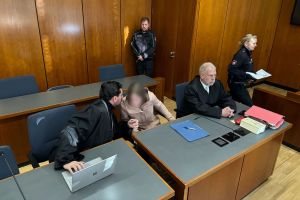Prozess gegen Sozialarbeiterin wegen Mord an 15-Jähriger