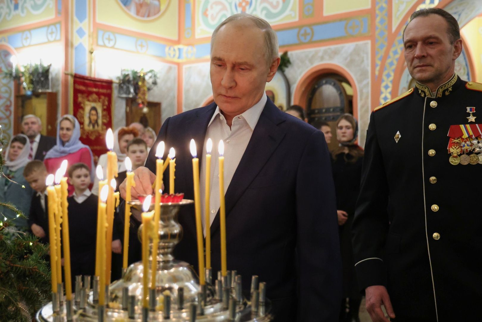 Putin beim orthodoxen Weihnachtsgottesdienst 