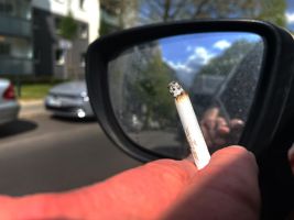 Rauchen im Auto