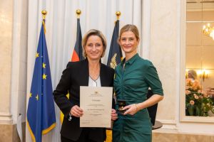 Ravensburger AG erhält Wirtschaftsmedaille des Landes Baden-Württemberg