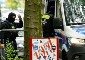 Razzia gegen Kriminalität und Schusswaffen
