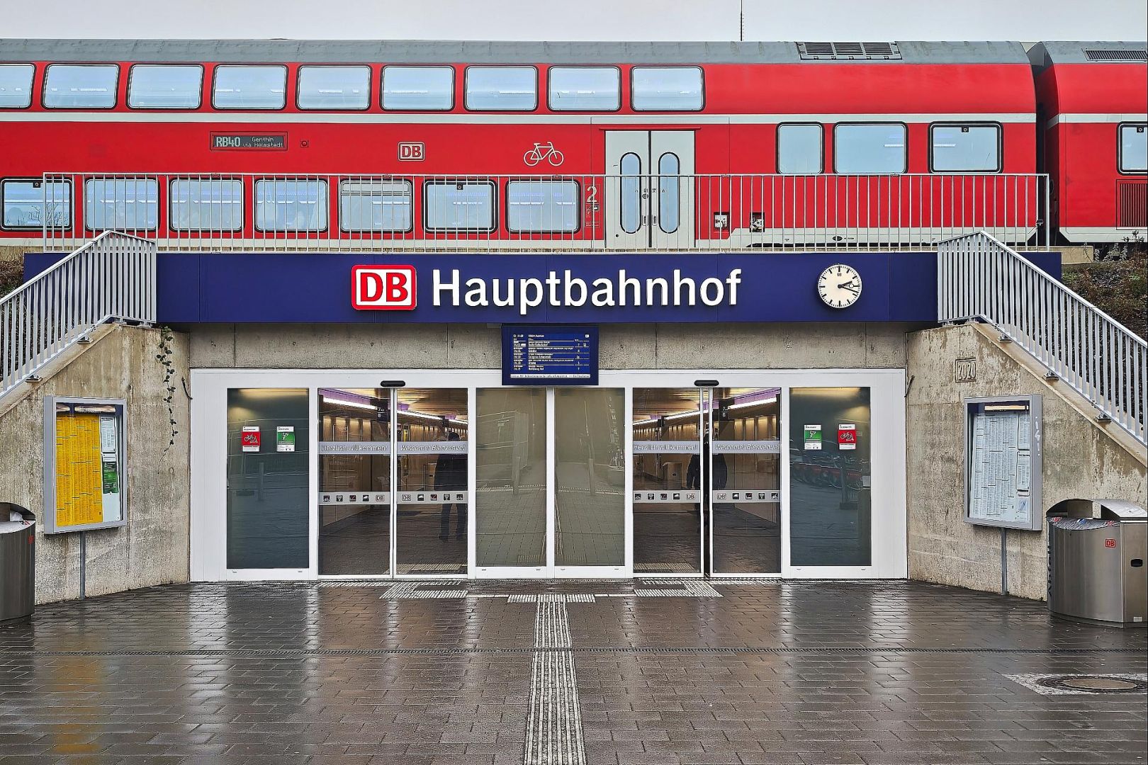 Regionalzug am Hauptbahnhof