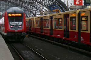 Regionalzug und S-Bahn (Archiv)