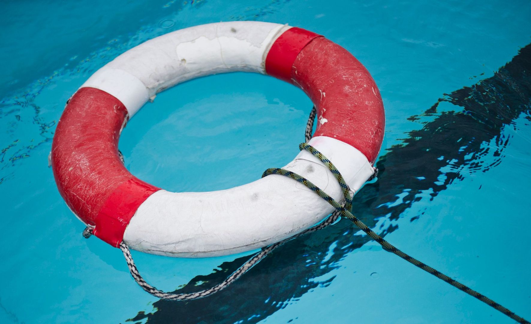 Rettungsring im Freibad