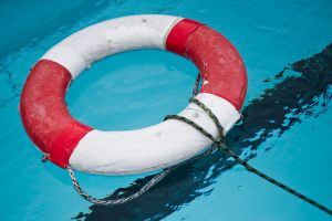 Rettungsring im Freibad