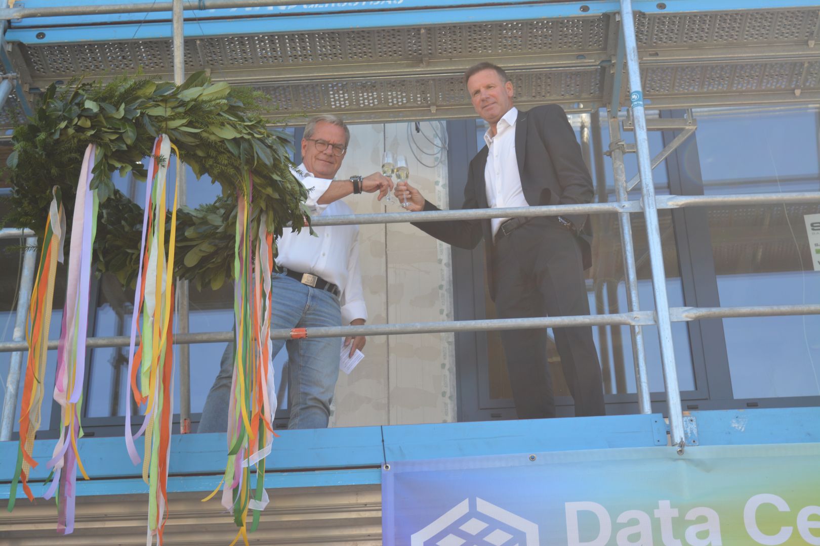 Richtfest in Wallmenroth: Data Center Group baut Zukunft