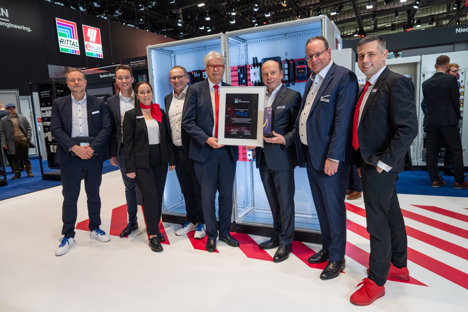 Rittal und PULS schließen Technologiepartnerschaft