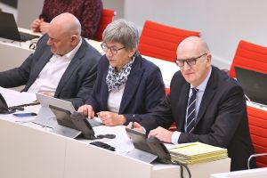 Robert Crumbach, Kathrin Schneider und Dietmar Woidke (Archiv)