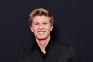 Robert Irwin hat seinen Einsatz bei 'Dancing With The Stars' mit der Todesrolle durch ein Krokodil namens Jimmy Fallon verglichen.