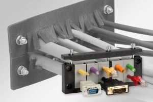 Robuste Lösungen von icotek für Energieführung und Kabelmanagement