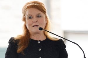 Sarah Ferguson, die Herzogin von York, ist sich 'sicher', dass die verstorbene Königin Elizabeth über ihre Hunde mit ihr kommuniziert.