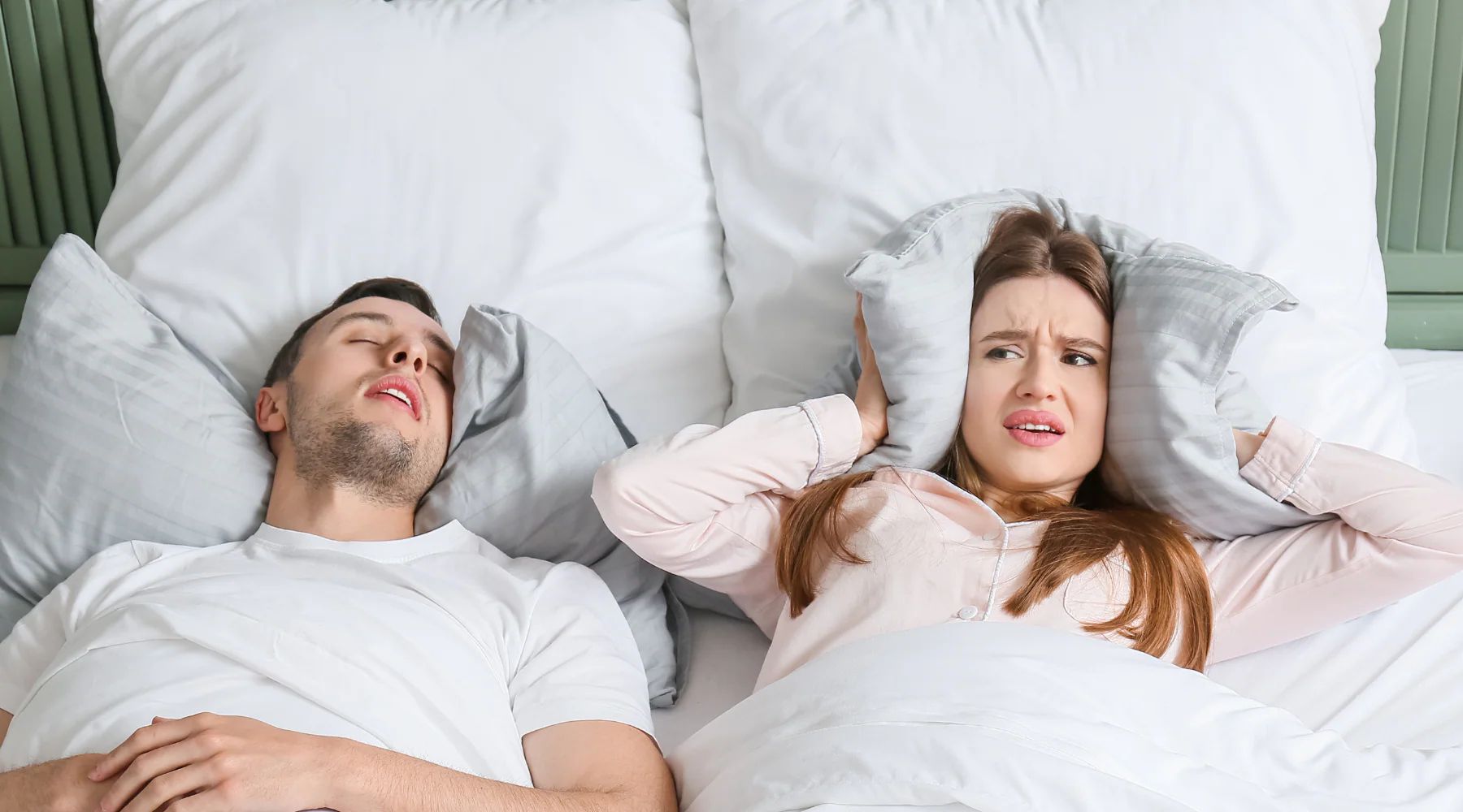 Schnarchen und Mundgesundheit: Warum deine Zahnpflege nachts eine Rolle spielt