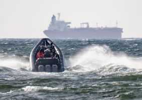 Schwedische Küstenwache entert Schiffe der «Schattenflotte»